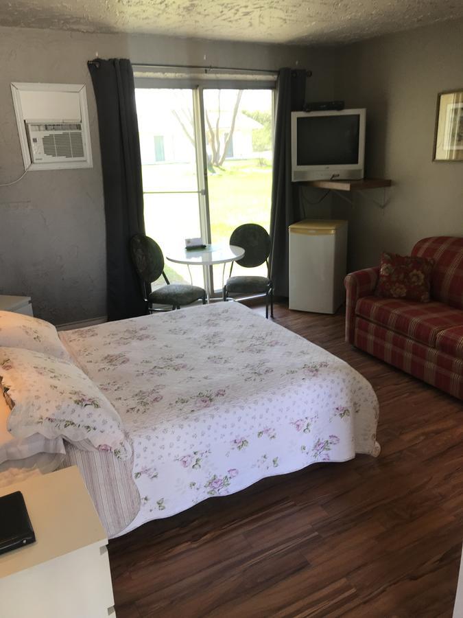Motel La Siesta De Gascon 泰勒博恩 外观 照片